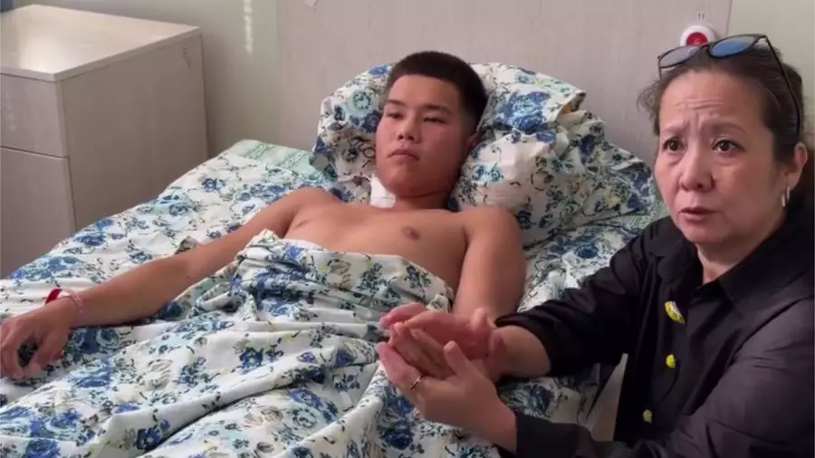 Жүзіп шығып, досын іздеген: Маңғыстауда аман қалған әскери қызметшінің видеосы тарады