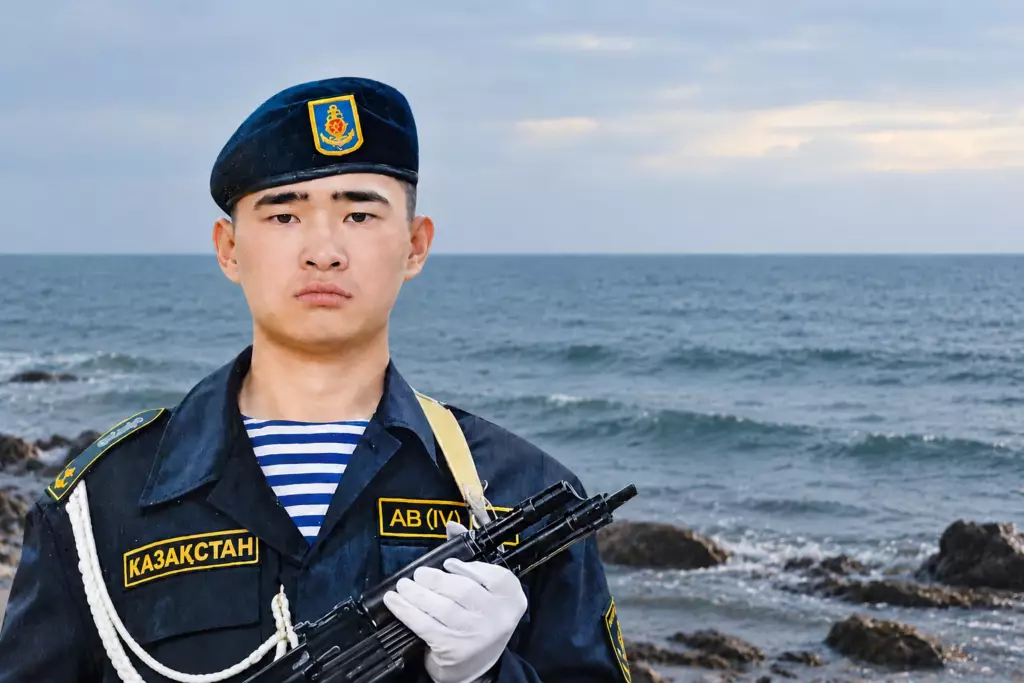 Оралуына 9-ақ күн қалған: Каспийде қаза тапқан сарбазды отбасы тоймен қарсы алмақ болған