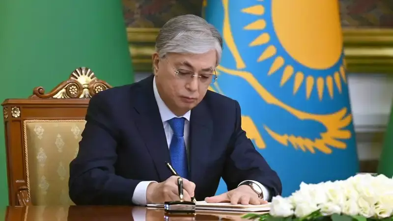 Токаев поручил провести комплексную проверку Минобороны
