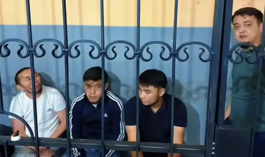 TikTok-тағы тікелей эфирде балағат сөздер айтқан блогерлер қамалды