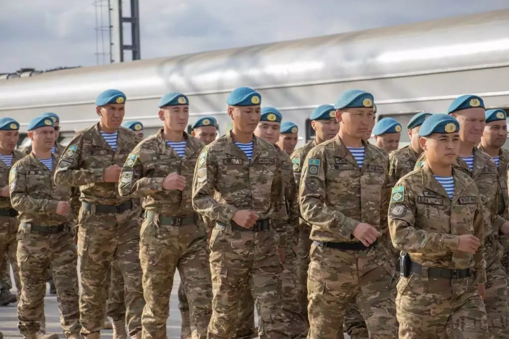 Казахстанские военнослужащие прибыли в Россию на масштабные учения ОДКБ