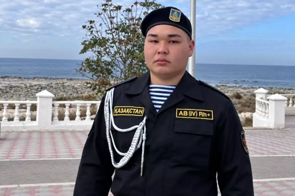 «Әке, мен тірі қалды деп той жасамаңыздар»: Каспийде аман қалған матростың сөзі