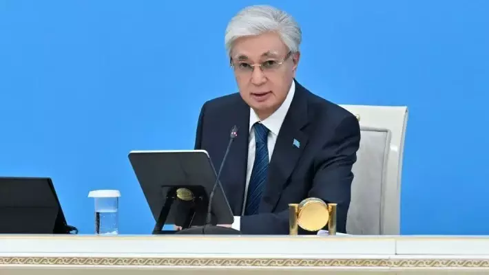 Президент Казахстана отправил в отставку главу Минобороны