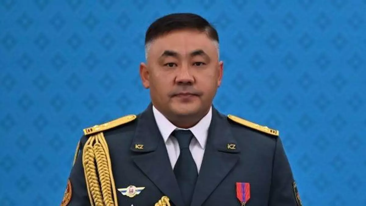 «Жаңа Қорғаныс министрі неге дәл осы адам?»: Журналист кадрлық таңдаудың логикасын түсіндірді