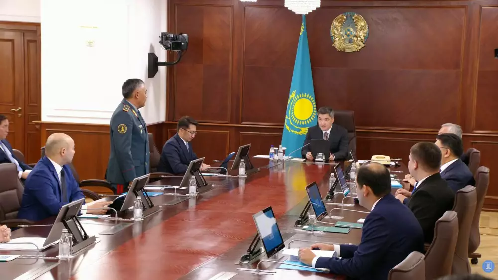 Бектенов жаңа қорғаныс министріне үндеу жасады