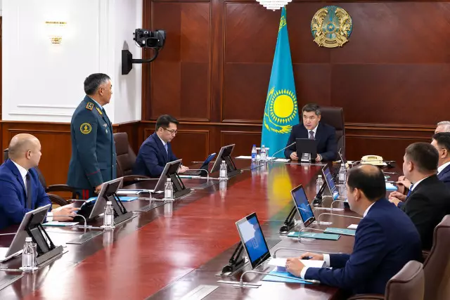 Олжас Бектенов жаңа қорғаныс министріне үндеу жасады