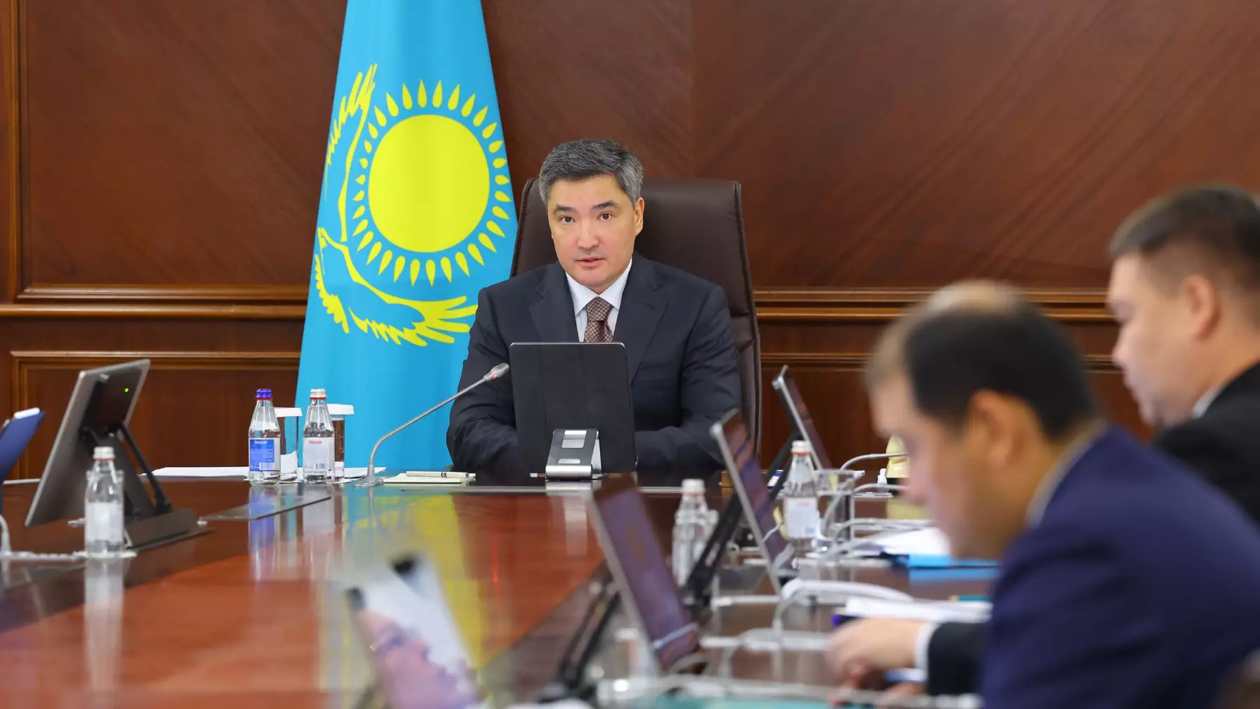 Жылу беруге санаулы күн қалды: Бектенов әкімдерге тапсырма берді