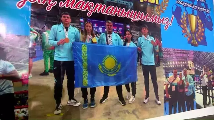 Шымкенттік кикбоксшылар әлемдік додадан жеңіспен оралды