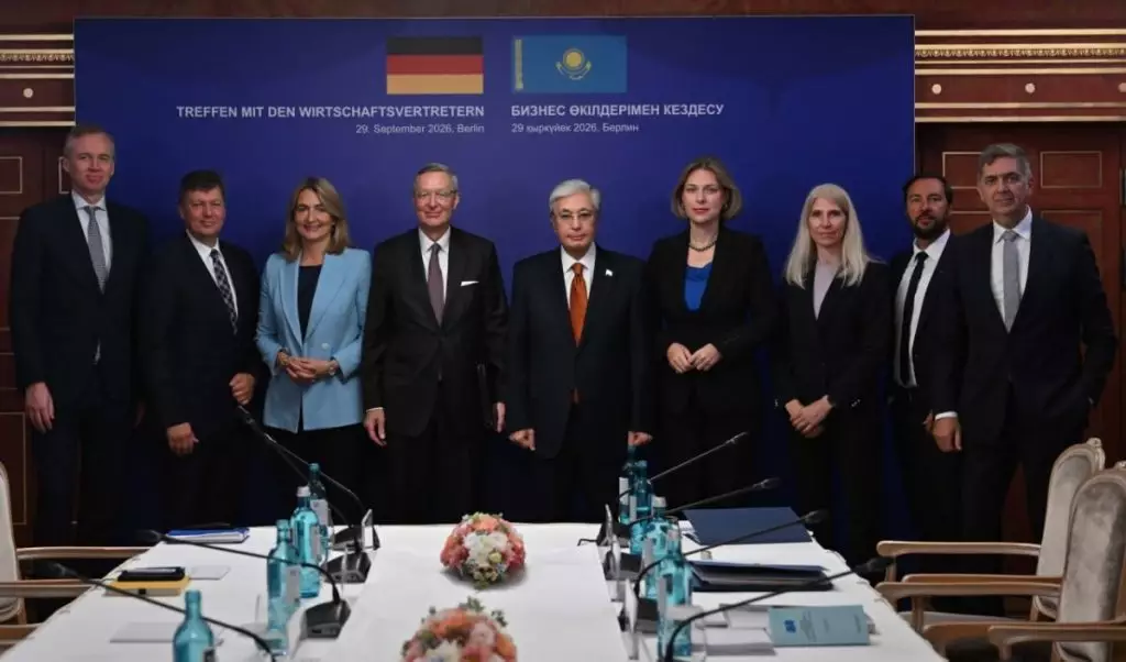 Президент Германияда бірқатар жетекшілермен кездесті