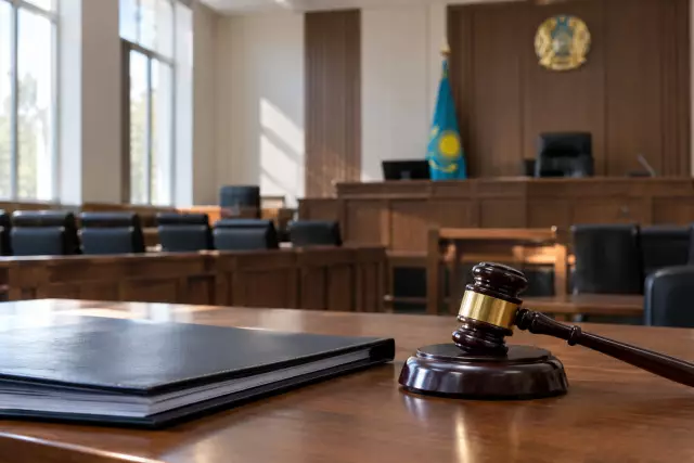 Ақмола облысында мас күйде бала емізіп, ұйықтап қалған әйел сотталды