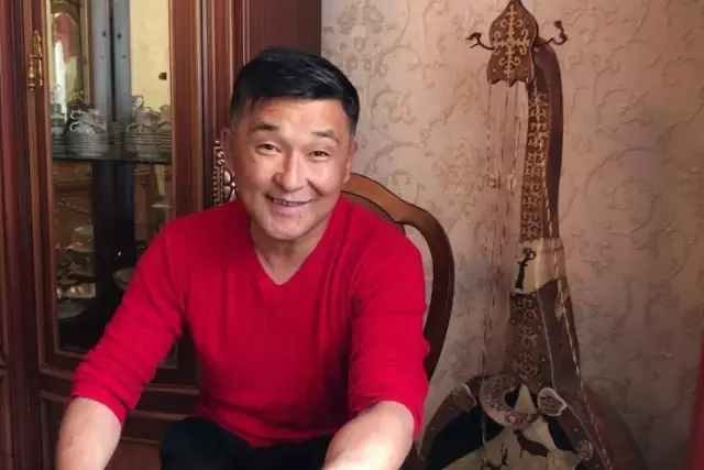 «Нағыз есі дұрыс күйеу болған жоқпын»: Алмат Сақатов отбасы туралы ашық айтты