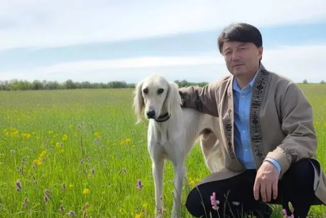 Димаш Құдайбергеннің әкесі IT саласында компания ашты