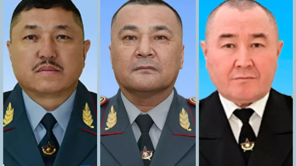 Токаев освободил от должностей трех руководителей в Минобороны