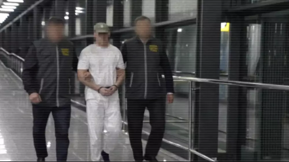 Бес жыл бойы жасырынған қазақстандық Астанаға экстрадицияланды