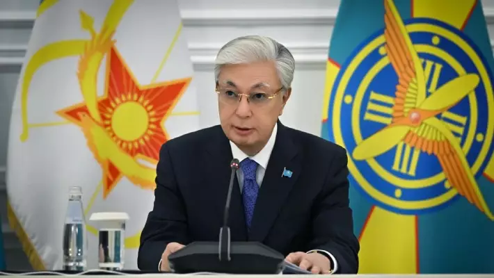 Токаев уволил двух заместителей министра обороны и главкома ВМС