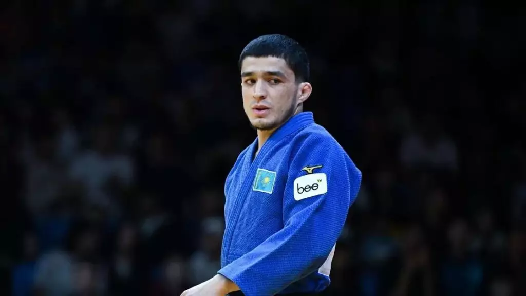 Қазақстандық Шерзод Давлатов дзюдодан әлем чемпионатының күміс жүлдесін жеңіп алды