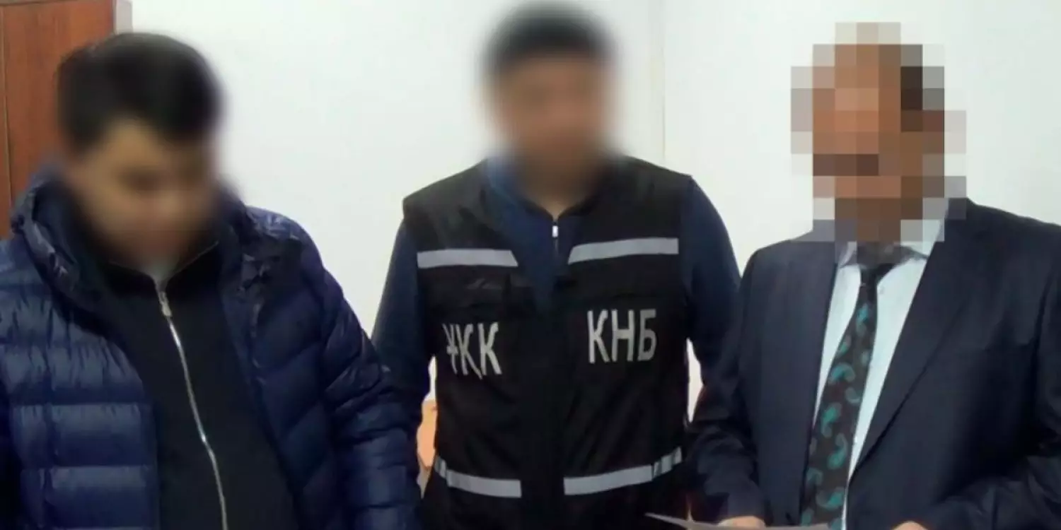 Қазалыда парамен ұсталған экс-судья мен сот төрағасына үкім шықты