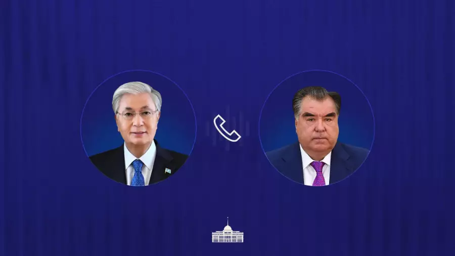 Тоқаев Эмомали Рахмонмен телефон арқылы сөйлесті