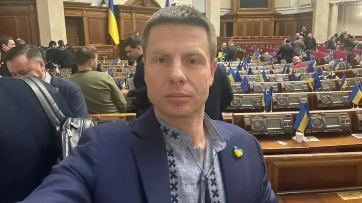 Известного украинского депутата исключили из фракции после предложения искать компромиссы с Россией