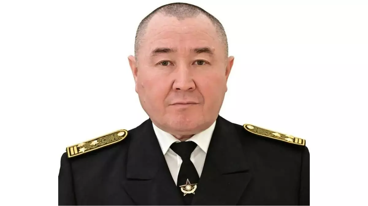 Бывшего главкома ВМС Казахстана Каната Ниязбекова арестовали по делу о гибели военных