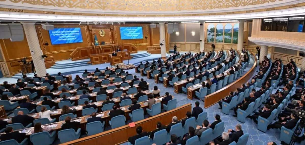 Құрылтай жаңа наградаларды енгізуді мақұлдады