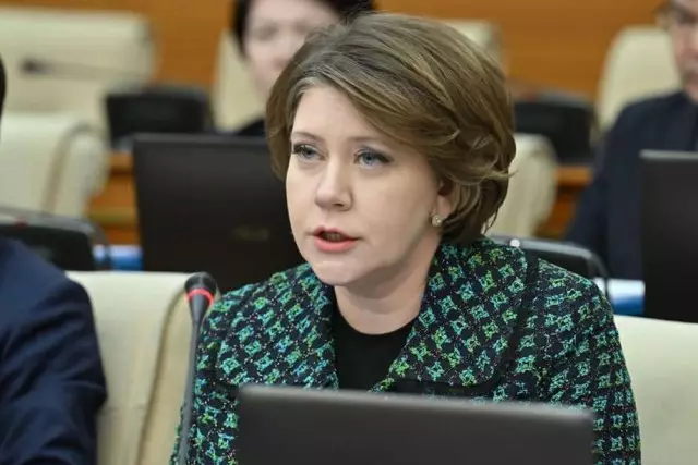 Себебі айтылмады: Татьяна Савельева Құрылтайдағы мандатын тапсырды