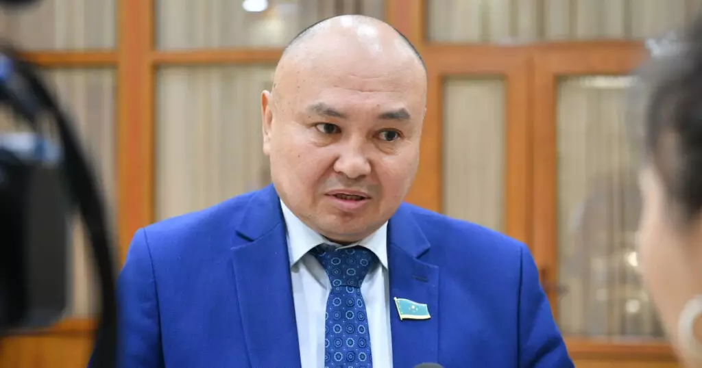 “Жұмыс жүргізіліп жатыр”: Сайыров Украинадағы соғысқа әкетілген жастар жайлы не дейді