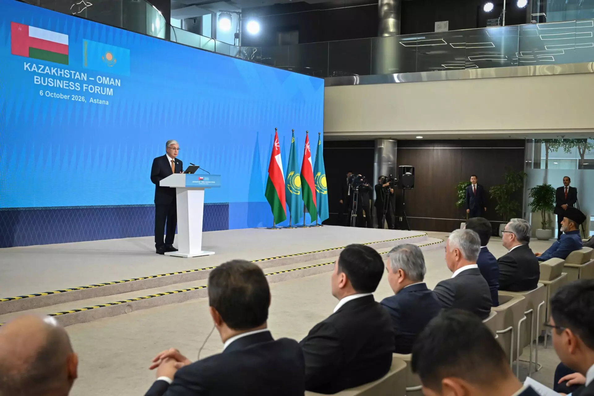 Касым-Жомарт Токаев выступил на казахско-оманском бизнес-форуме