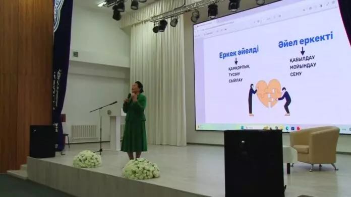 Қарнақта Қоғам қайраткерімен тағылымды кездесу өтті