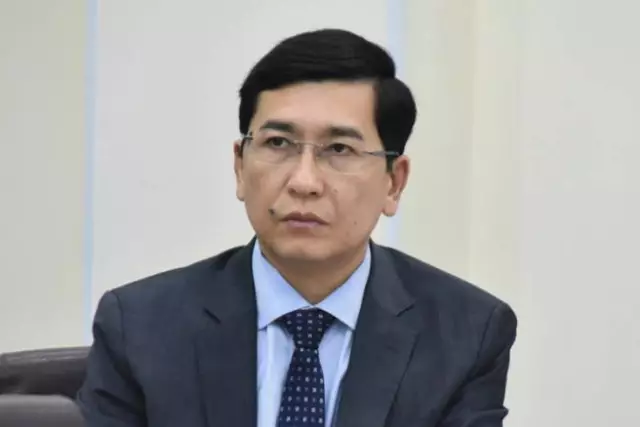«Жапонияда 11 мың, Қазақстанда 463 мың теңге»: Аймағамбетов дәрі бағасына шүйлікті