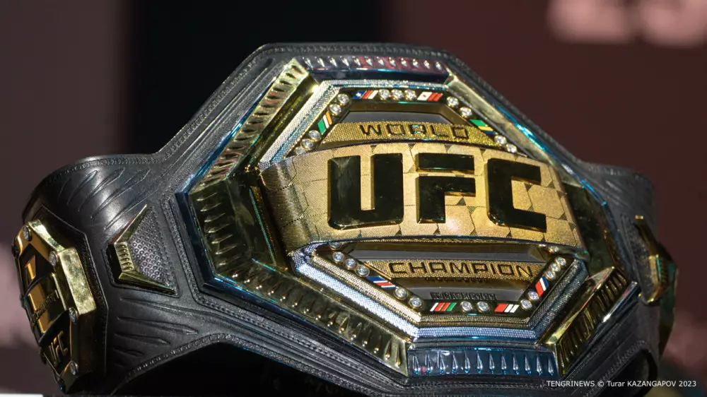 Чемпион UFC принял решение завершить карьеру и уйти в бокс