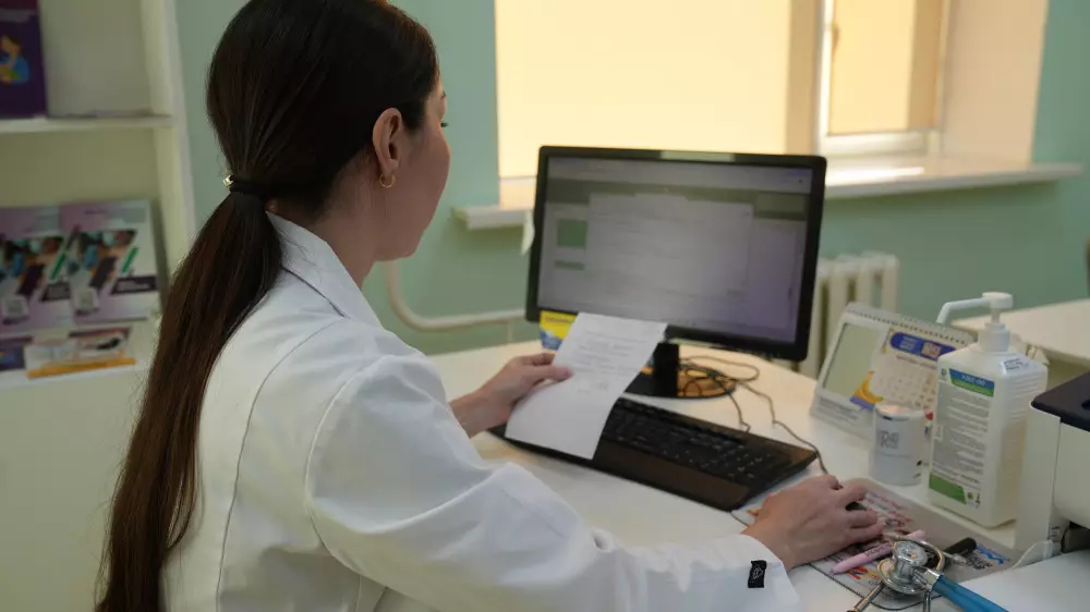 Какую помощь смогут получать казахстанцы без ОСМС - важные изменения