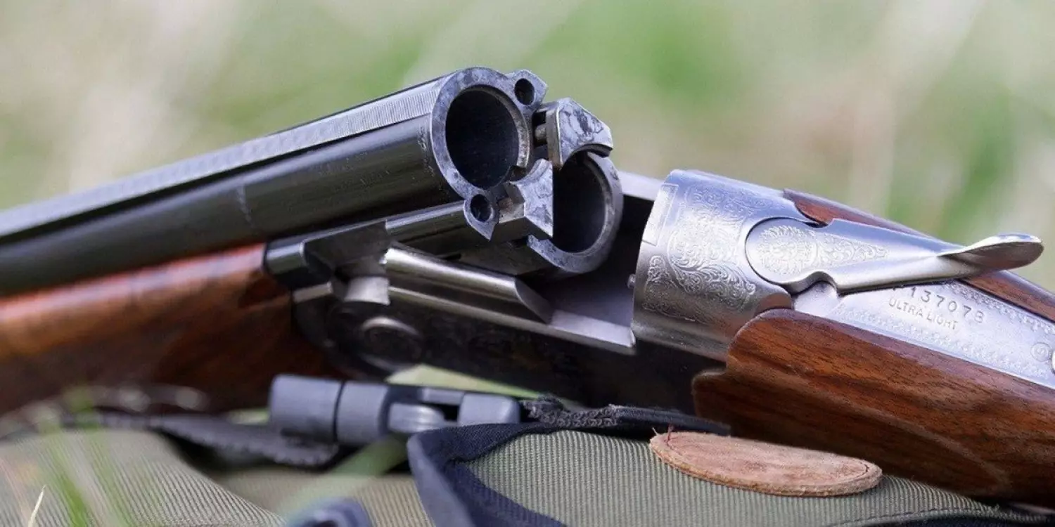 Алматыда қоқыс жәшігінің жанынан мылтық табылды