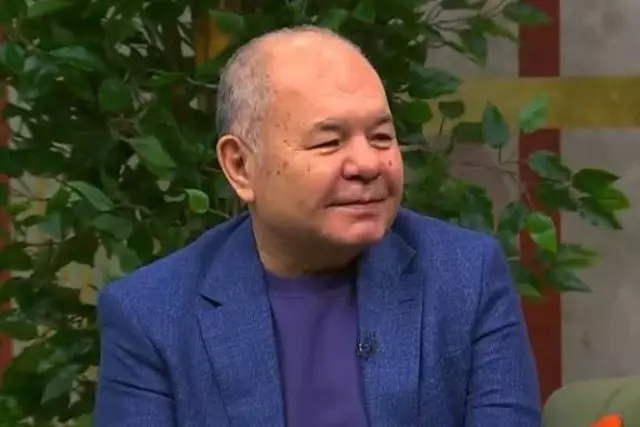 «Арыстан бабқа тасталған ақшаны алып кететінбіз»: Уәлибек Әбдірайымов күтпеген сырын ашты