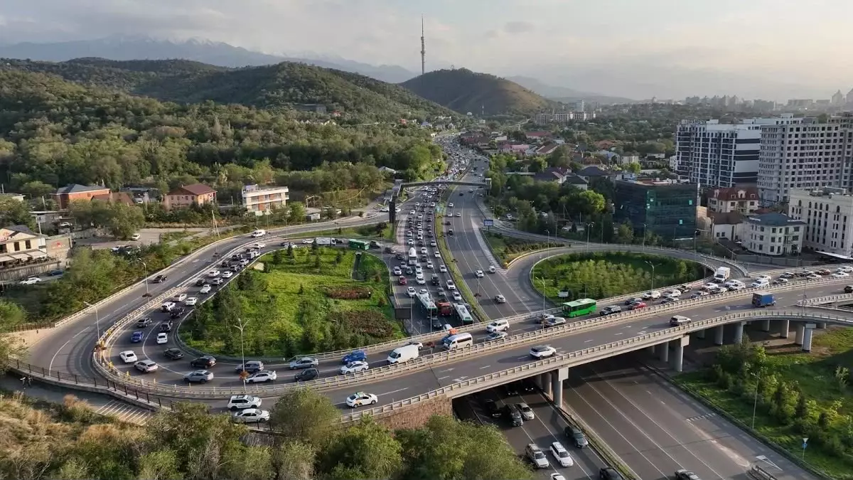 Алматының кейбір аудандарында көлік қозғалысына уақытша шектеулер қойылуы мүмкін