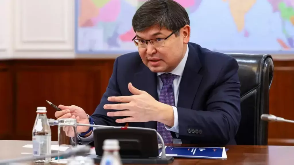 Такиев сообщил о планах по взносам на ОСМС в Казахстане