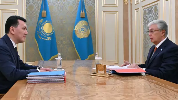 Ерлан Қарин мәлімдеме жасады: Президент нақты тапсырмалар берді