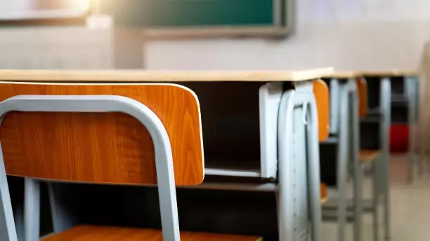 Павлодарда оқушылар белгісіз дәрілерден уланып қалды