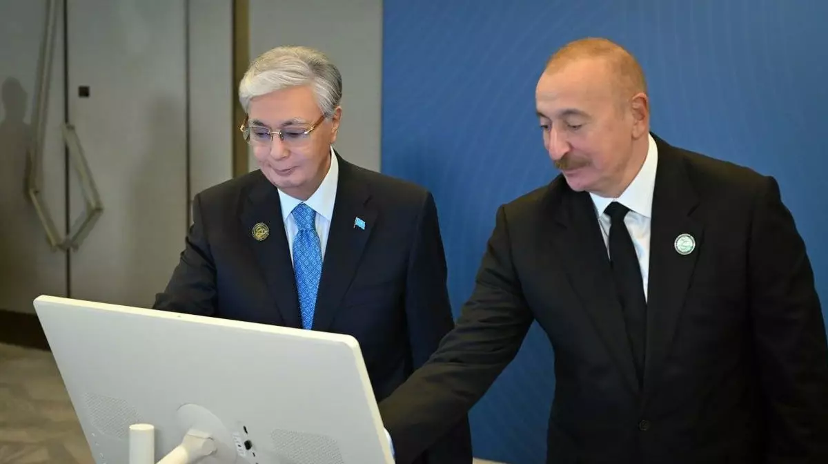 Казахстан и Азербайджан запустили линию связи по дну Каспия