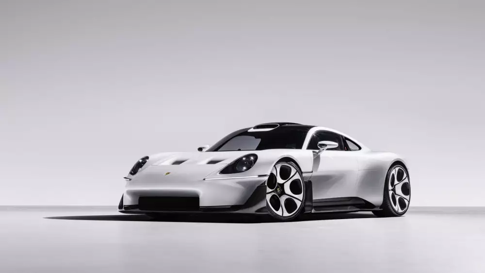 Porsche разрабатывает среднемоторный суперкар, который превзойдёт 911