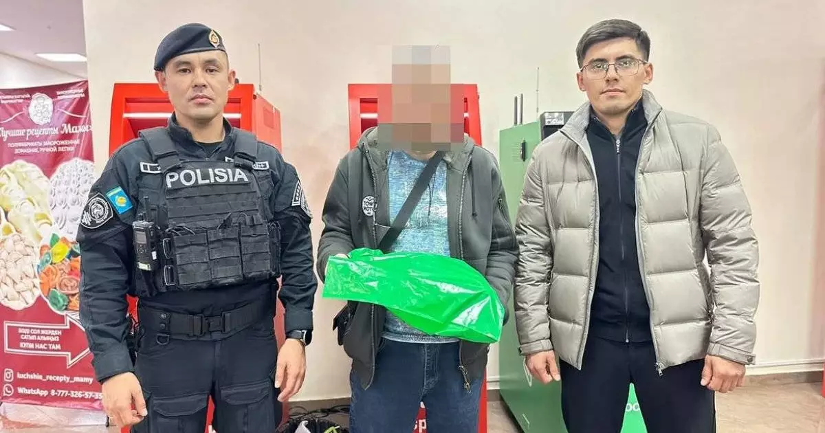  В Петропавловске полицейский спас мужчину от мошенников и помог сохранить 3 млн тенге 