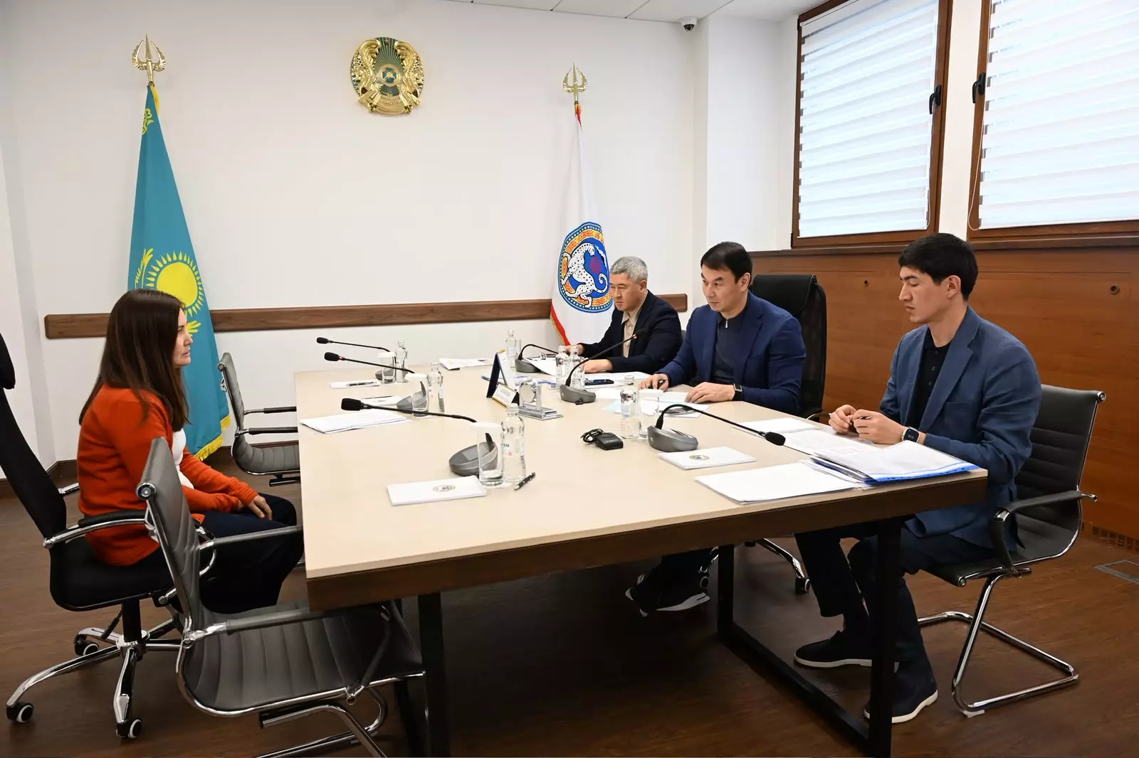 Алматы әкімі азаматтарды жеке мәселесі бойынша қабылдады