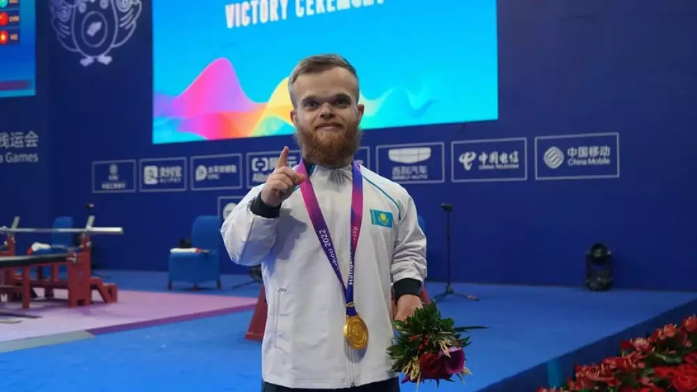 Чемпион Паралимпиады в Париже принёс Казахстану второе золото Азиады