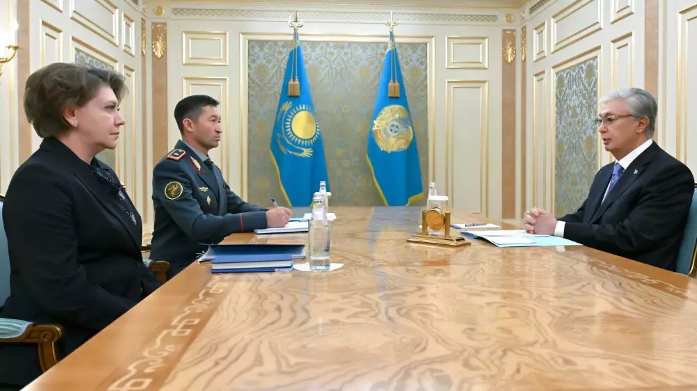Тоқаев армияның жауынгерлік әзірлігін, әскери даярлық пен Қорғаныс министрлігінің шығындарын талқылады