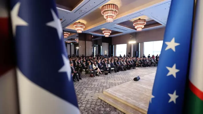 Узбекистан и США подписали 54 соглашения на 12 млрд долларов