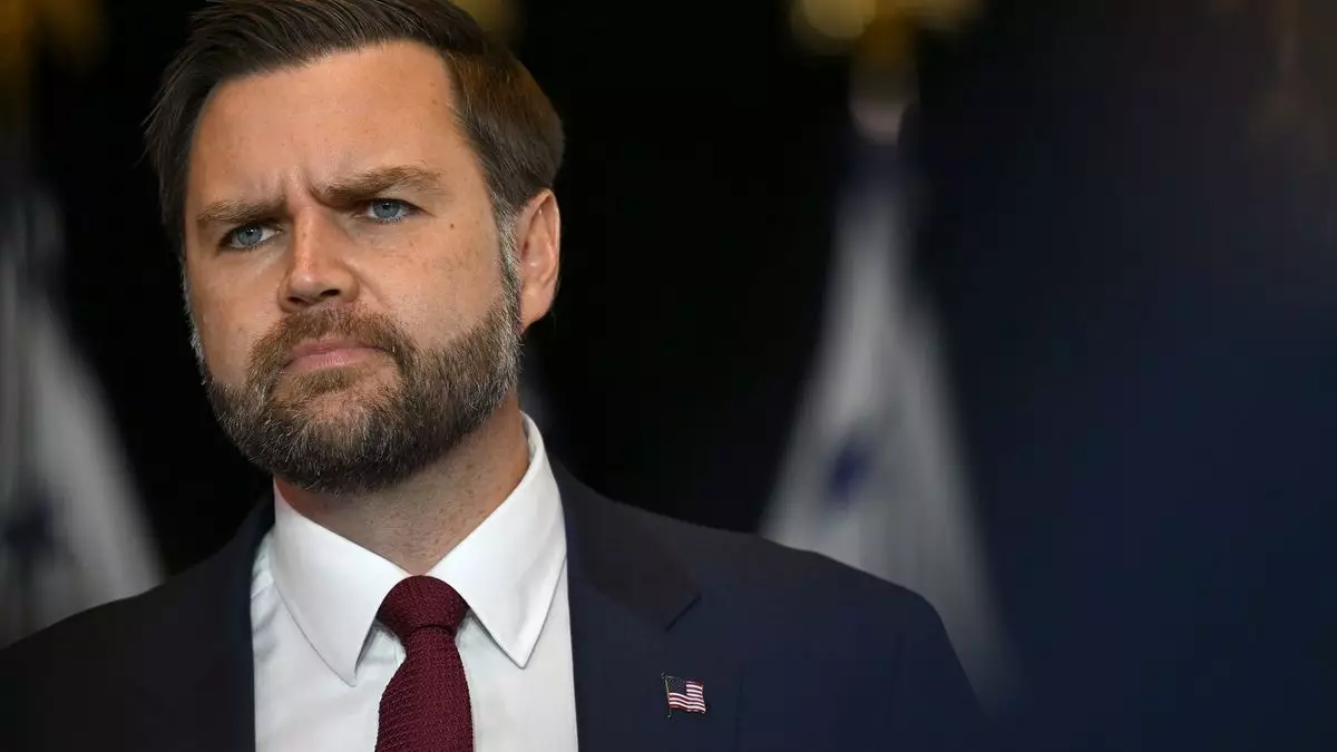 Джей Ди Вэнс Украинаның НАТО-ға мүше болуына қарсы екенін айтты