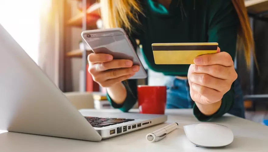 Нужно ли платить налог с переводов от родственников