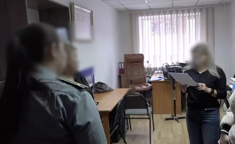 Микрокредит беруде азаматтарды қарызға батырған: ҚМА заңсыз схеманы әшкереледі
