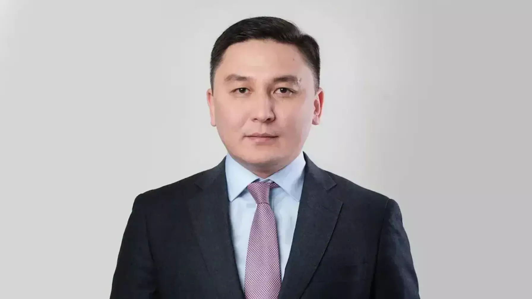 Кадрлық ауыс-түйіс: Президент өкімімен Қанат Құлшыманов жаңа қызметке тағайындалды