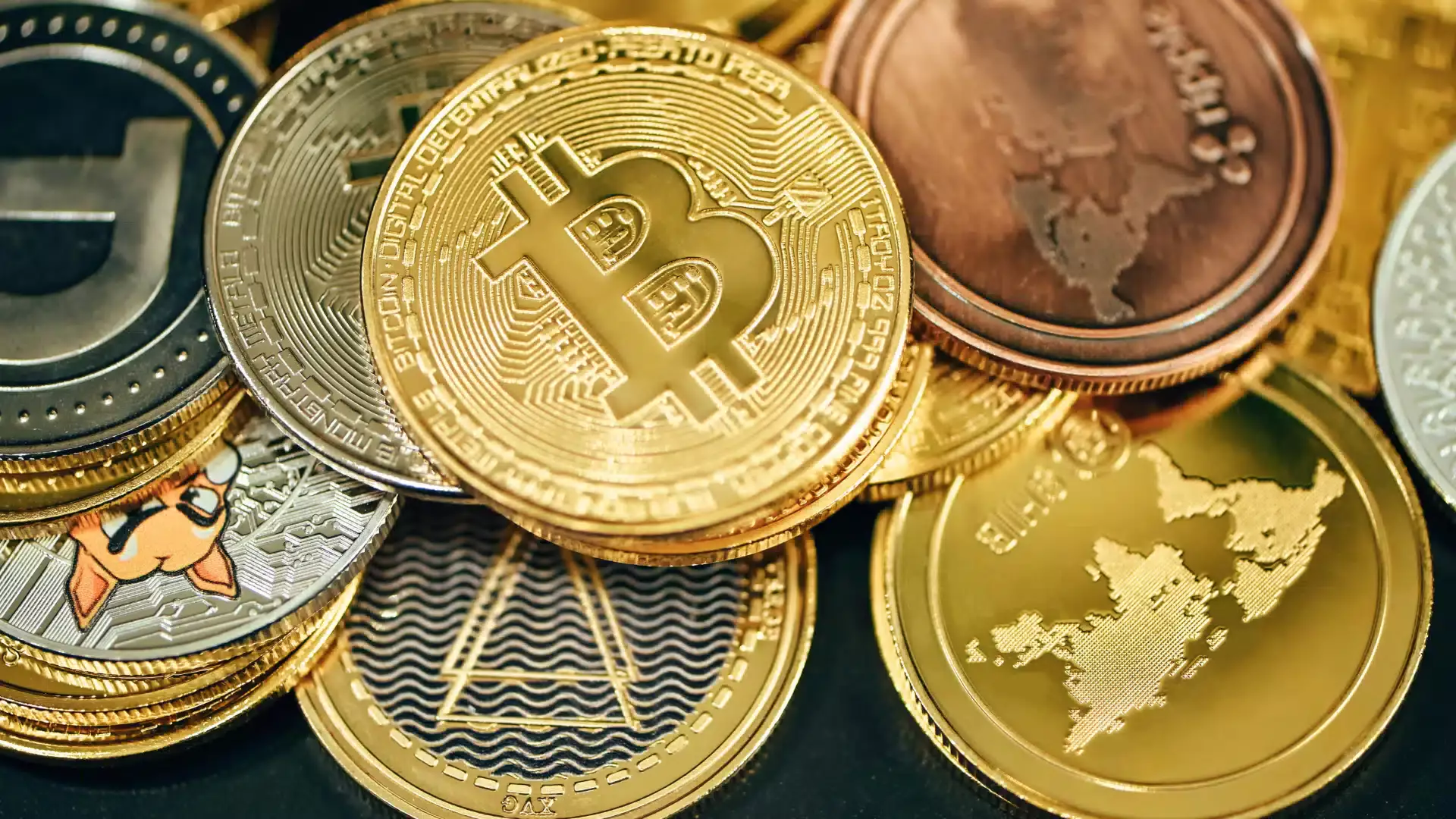 АХҚО соты алты криптоплатформаның қызметіне шектеу қойды